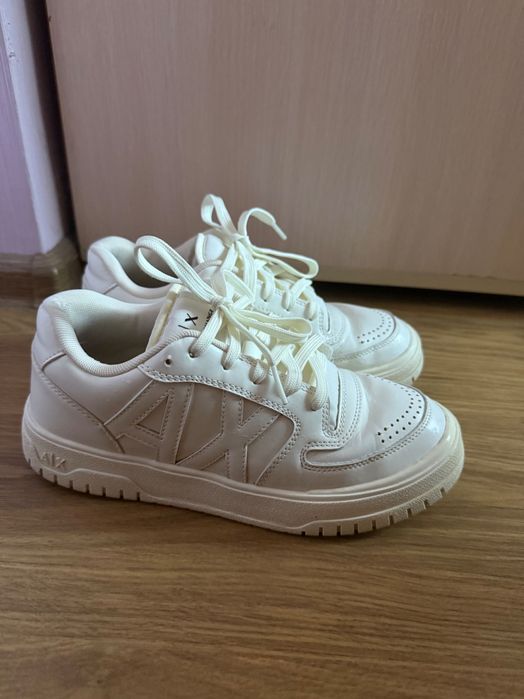 Білі кеди Armani Exchange