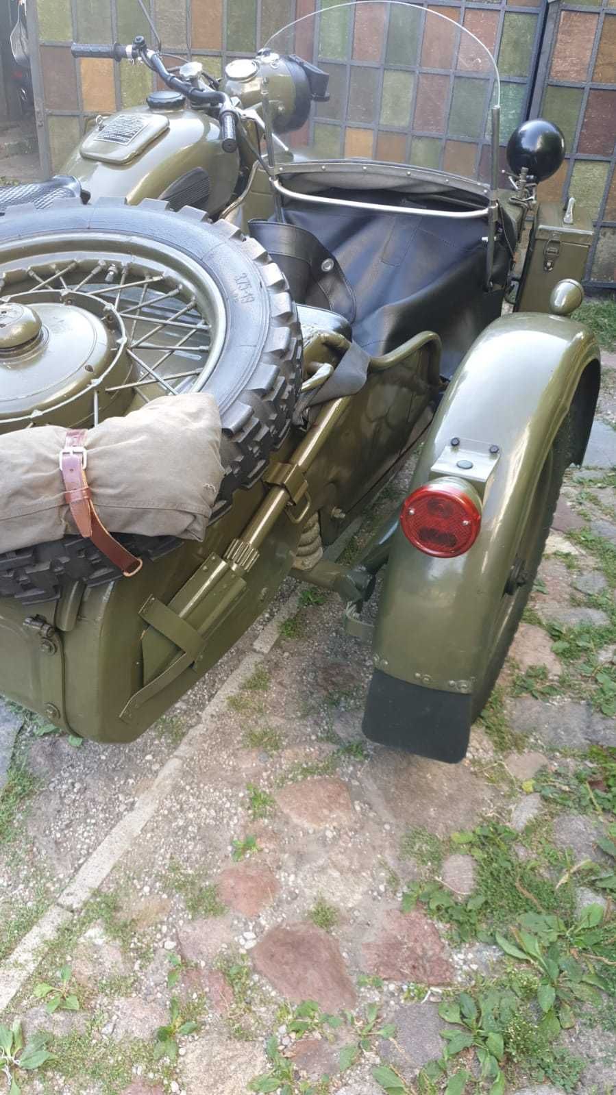 Motor Ural z Koszem 1992