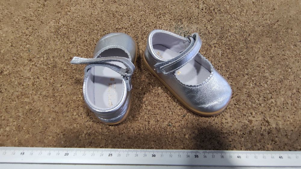 roupa de marca como nova menina 8 a 12 meses