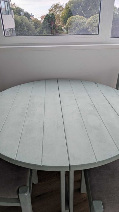 Conjunto mesa e cadeiras Saint-Claire (madeira pinho maciço)