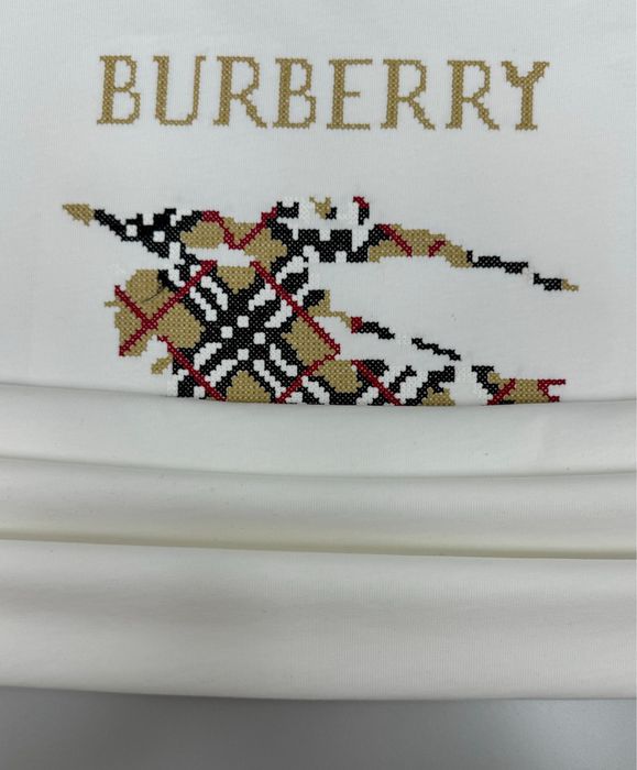 Футболка burberry з вишивкою розміри M,L