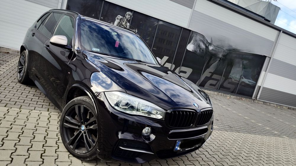 BMW x5m50 m pakiet full opcja bezwypadkowe radary
