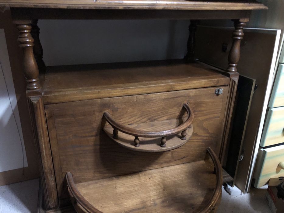 Móvel Bar  / Toucador / versátil