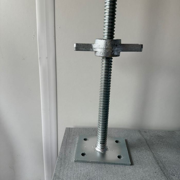 Stopa rusztowania warszawskiego wys 50 cm pelny pret