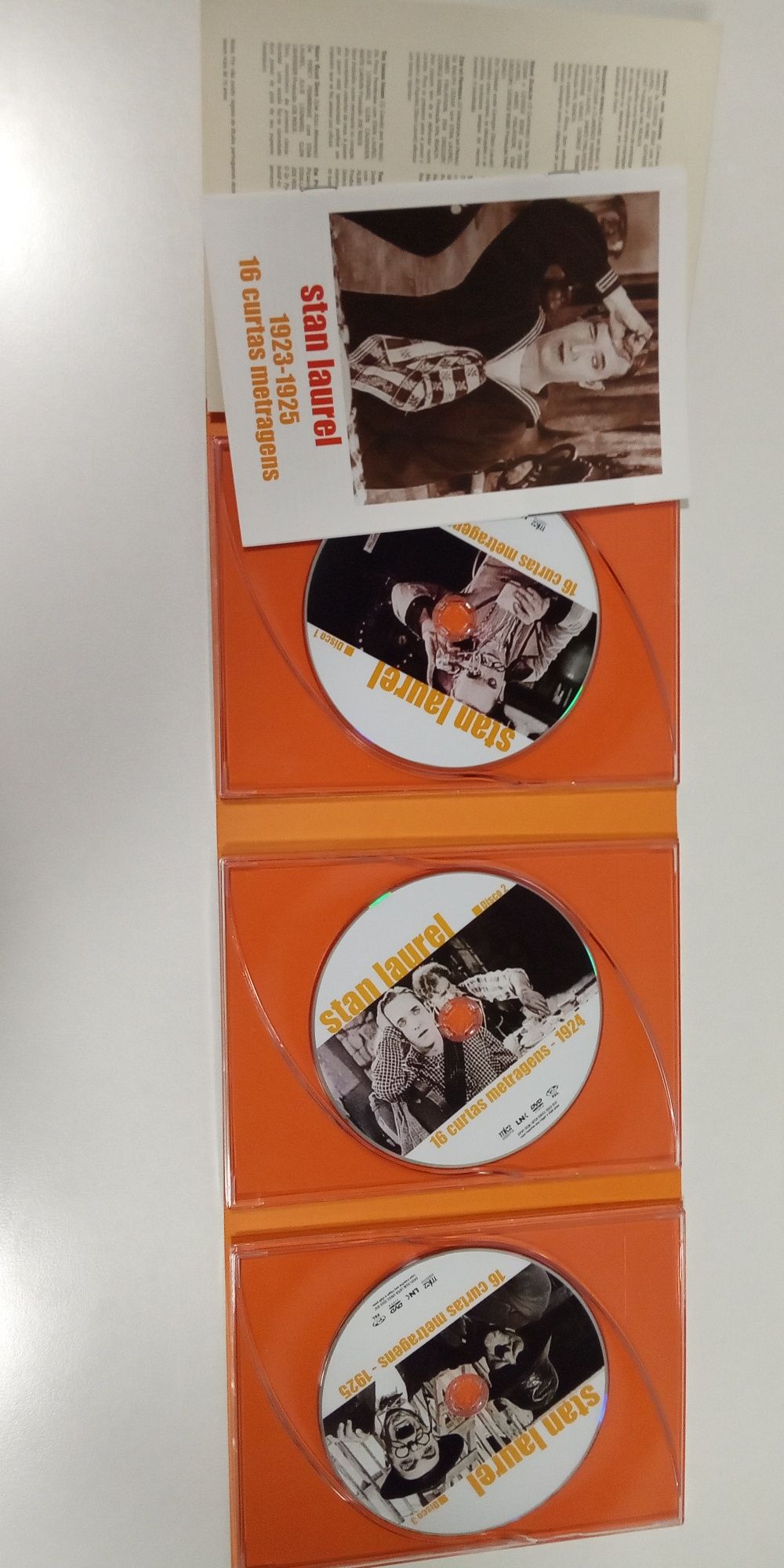 A Bíblia, Goonies, Stan Laurel ,História do cinema, uma odisseia em DV
