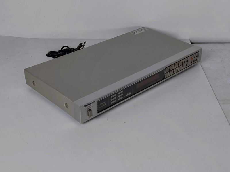 Technics ST S505 tuner radio Dobór Audio Srebrny Vintage