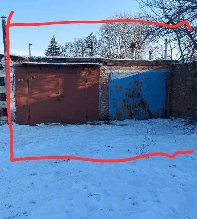 Продам 2 гаражі на Боженка