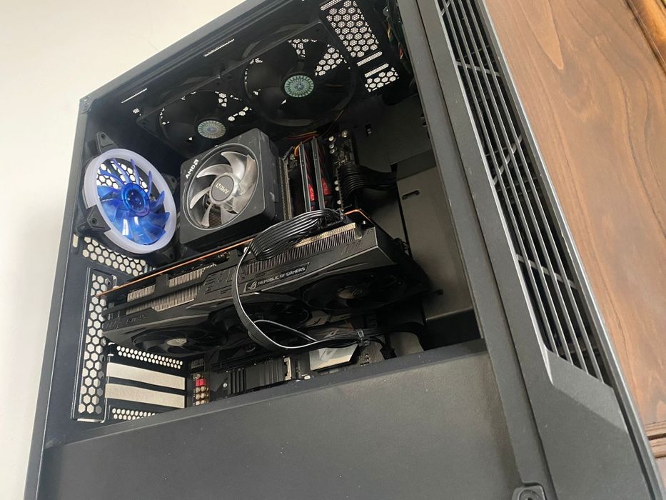 PC Gaming Ryzen 7 2700x/ RX 5700 8GB/ 16GB DDR4