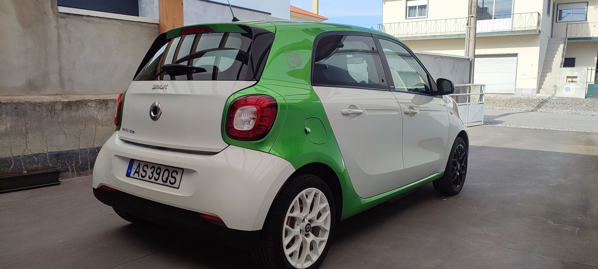 Smart fourfour electric drive