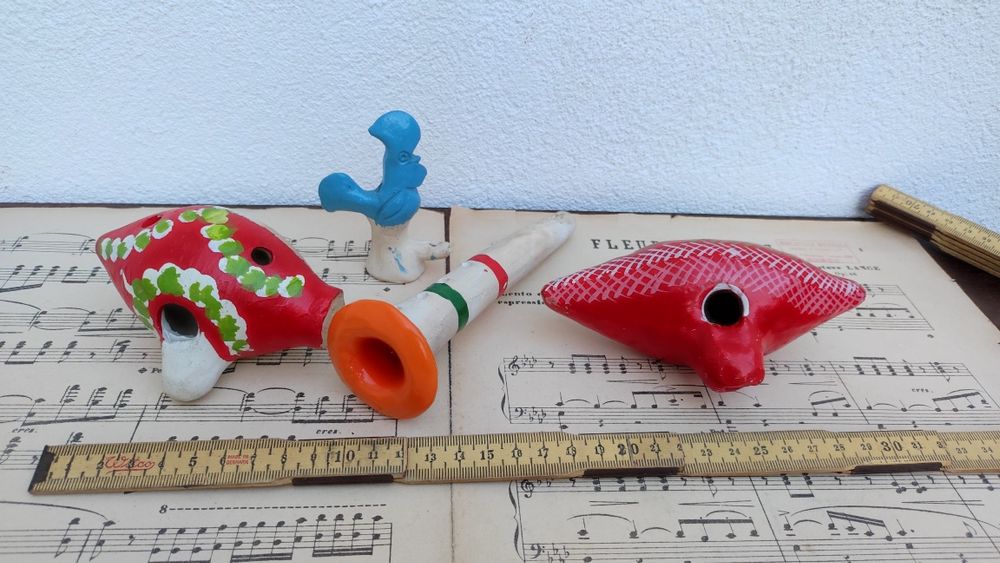 Apitos de Barcelos em barro Antigos