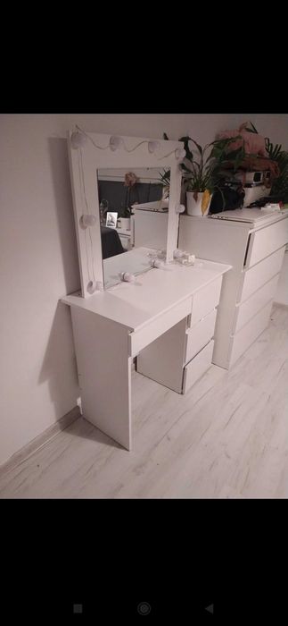 Toaletka nowa bez metki