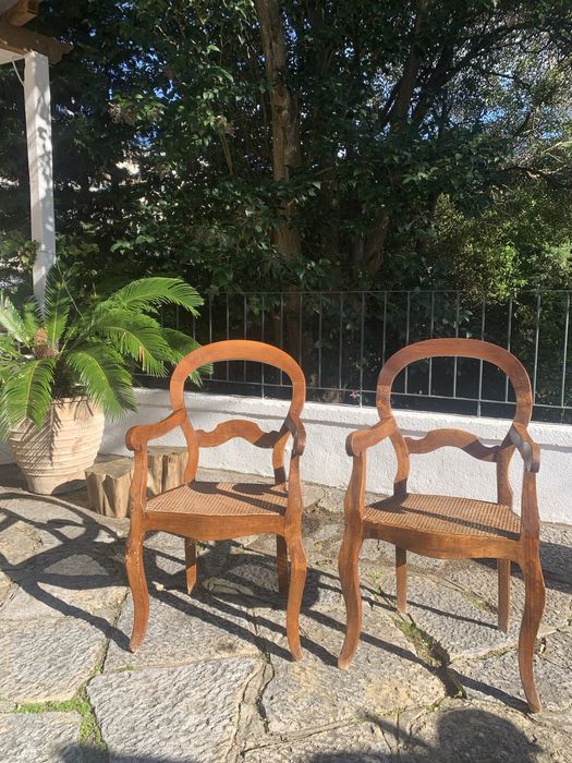 Cadeiras de bracos rusticas