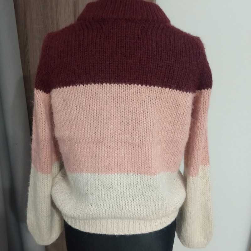 Sweter damski gruby, miękki, trzykolorowy rozmiar XS.