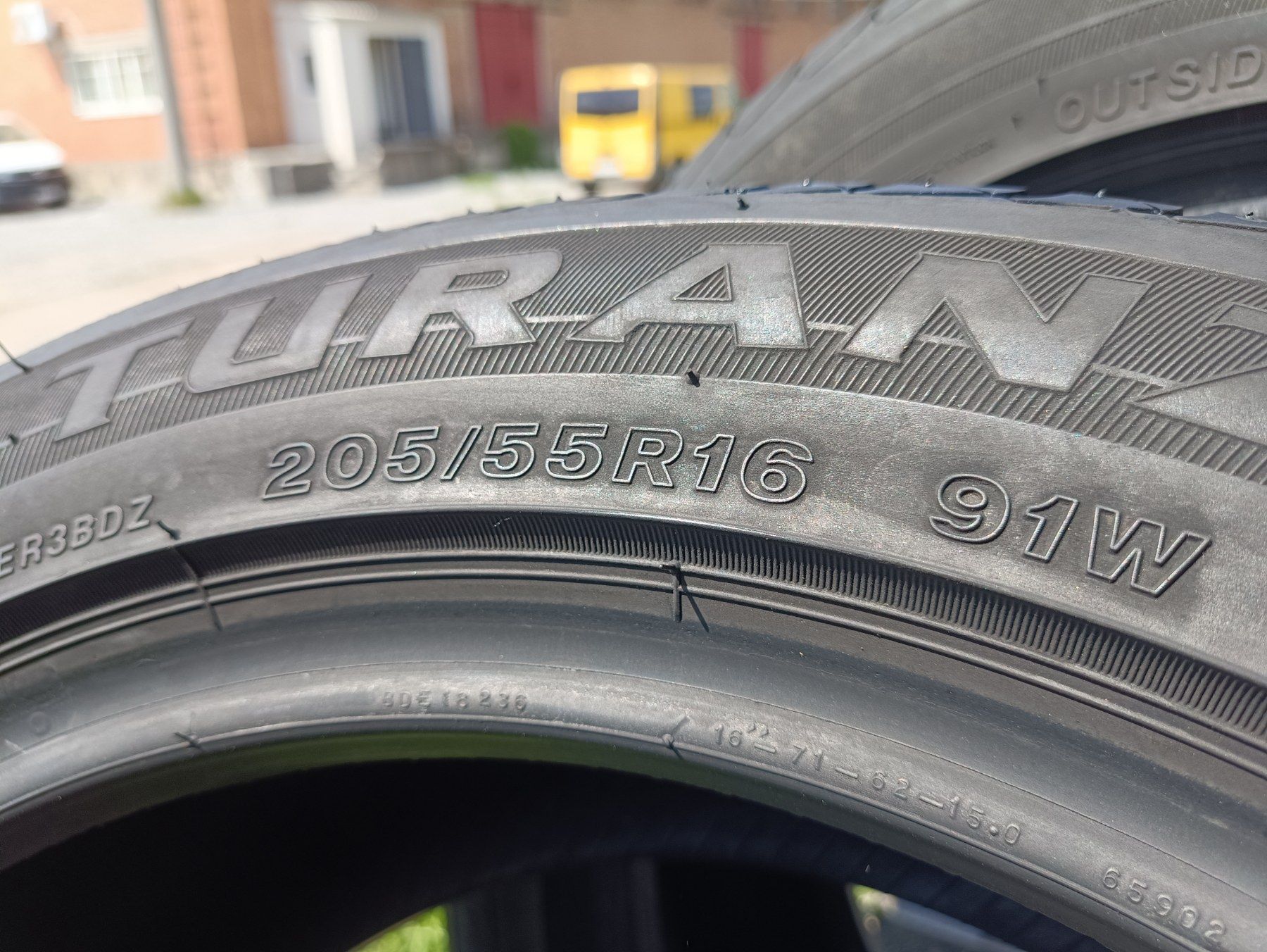 Літні шини Bridgestone 205/55 R16 резина Р16