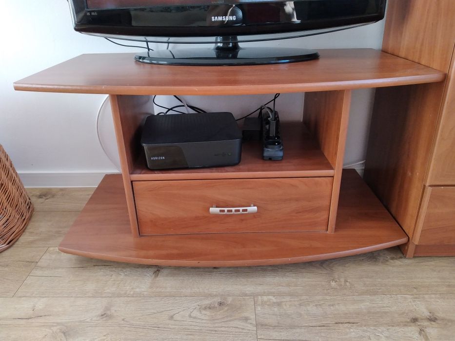 Półka szafka rtv
