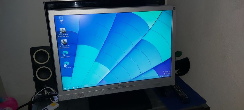 Monitor Belinea 22 całe