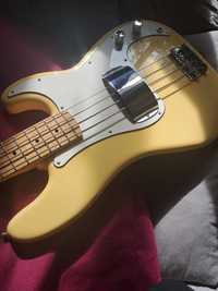 Бас Fender Player Precision