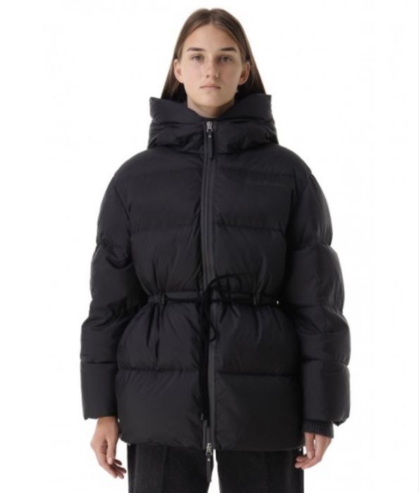 Трендовий пуховик оверсайз Акнє