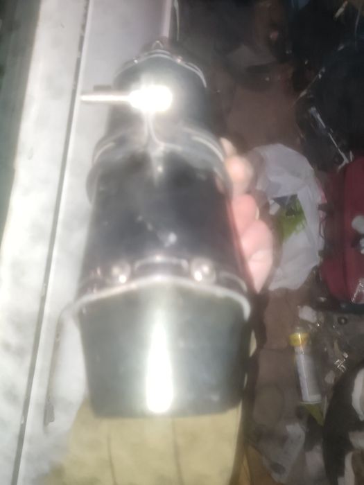 Продам карбоновый глушитель в отличном состоянии