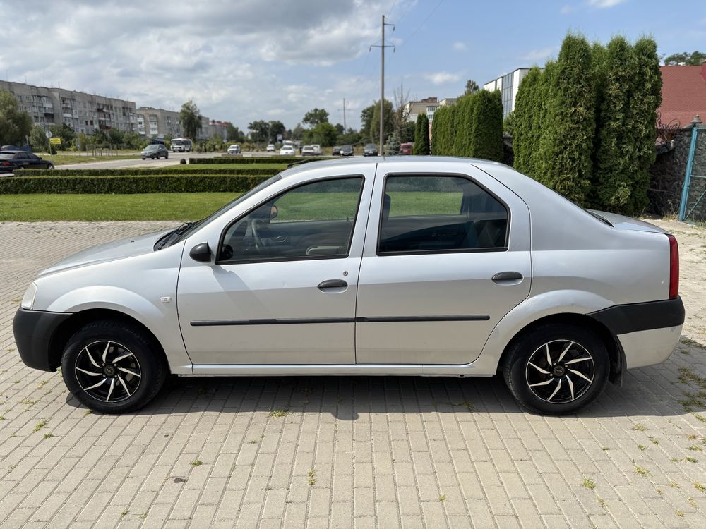 Продам Dacia Logan 1.4 MPI