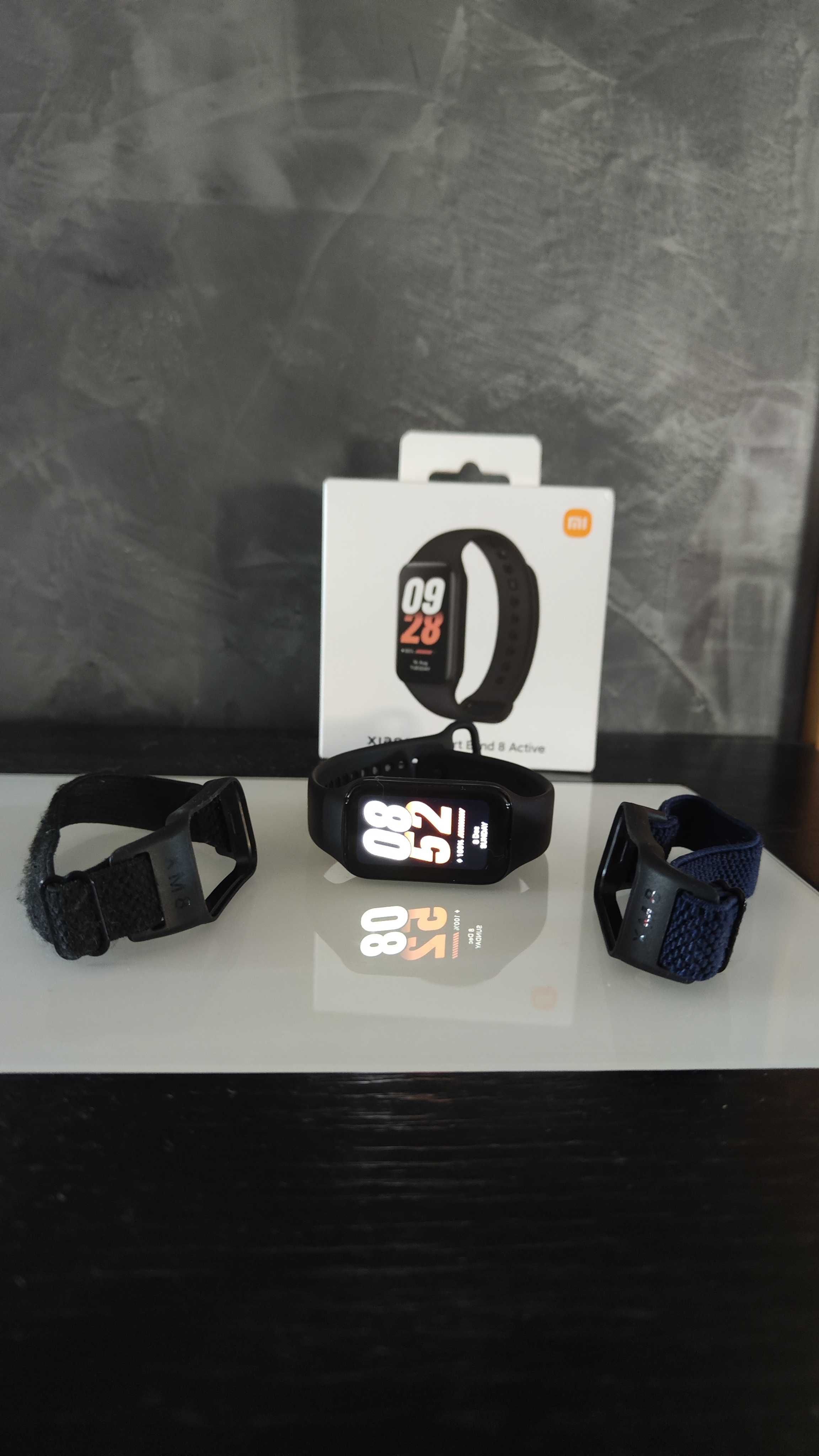 Xiaomi mi band 8 Active + 2 pulseiras c/fio para carregar