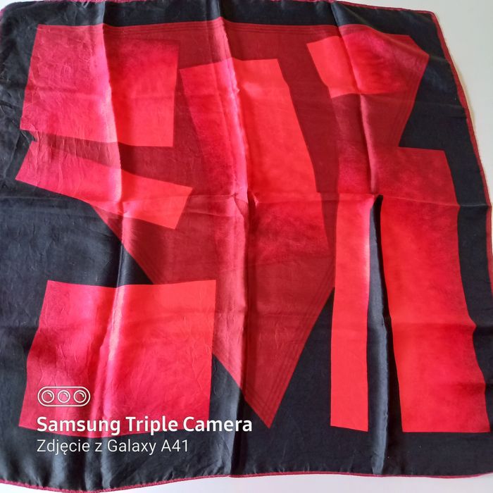 Apaszka, chusta czerwono czarna. Naturalny jedwab. Vintage.