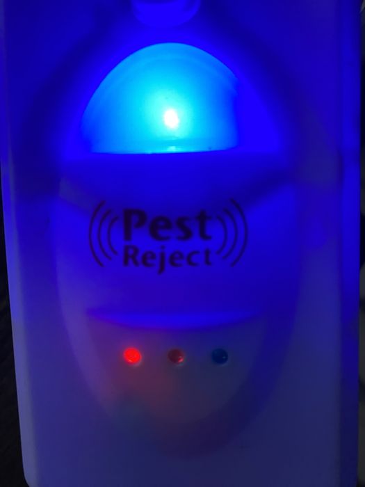 Ультразвуковий відпугувач гризунів та комах.