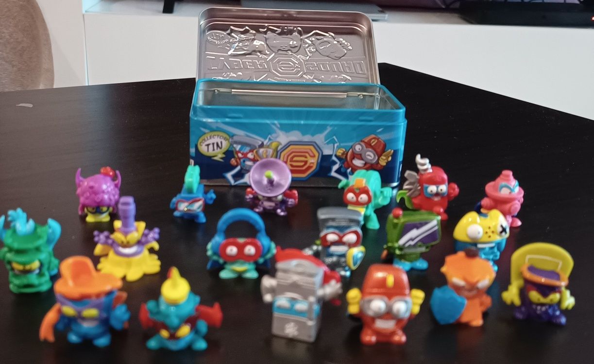 Figurki super zings