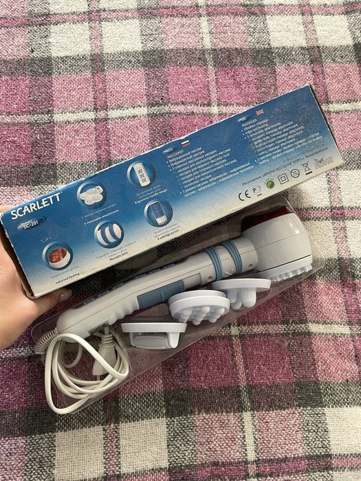 Масажер Scarlett SC 210