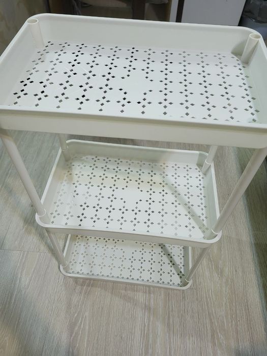 Полочки на колёсиках .Уценка.  Етажерка . Стеллаж . Пластиковая етажер