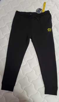Спортивные штаны Cruyff ,размер S-M. Новые в упаковке .