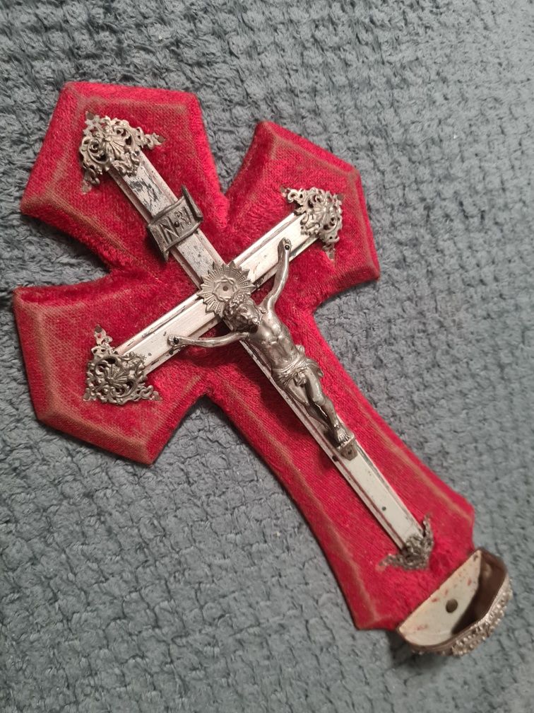 Stary krzyż, kropielnica, krucyfiks XIX/XX wiek, secesja,