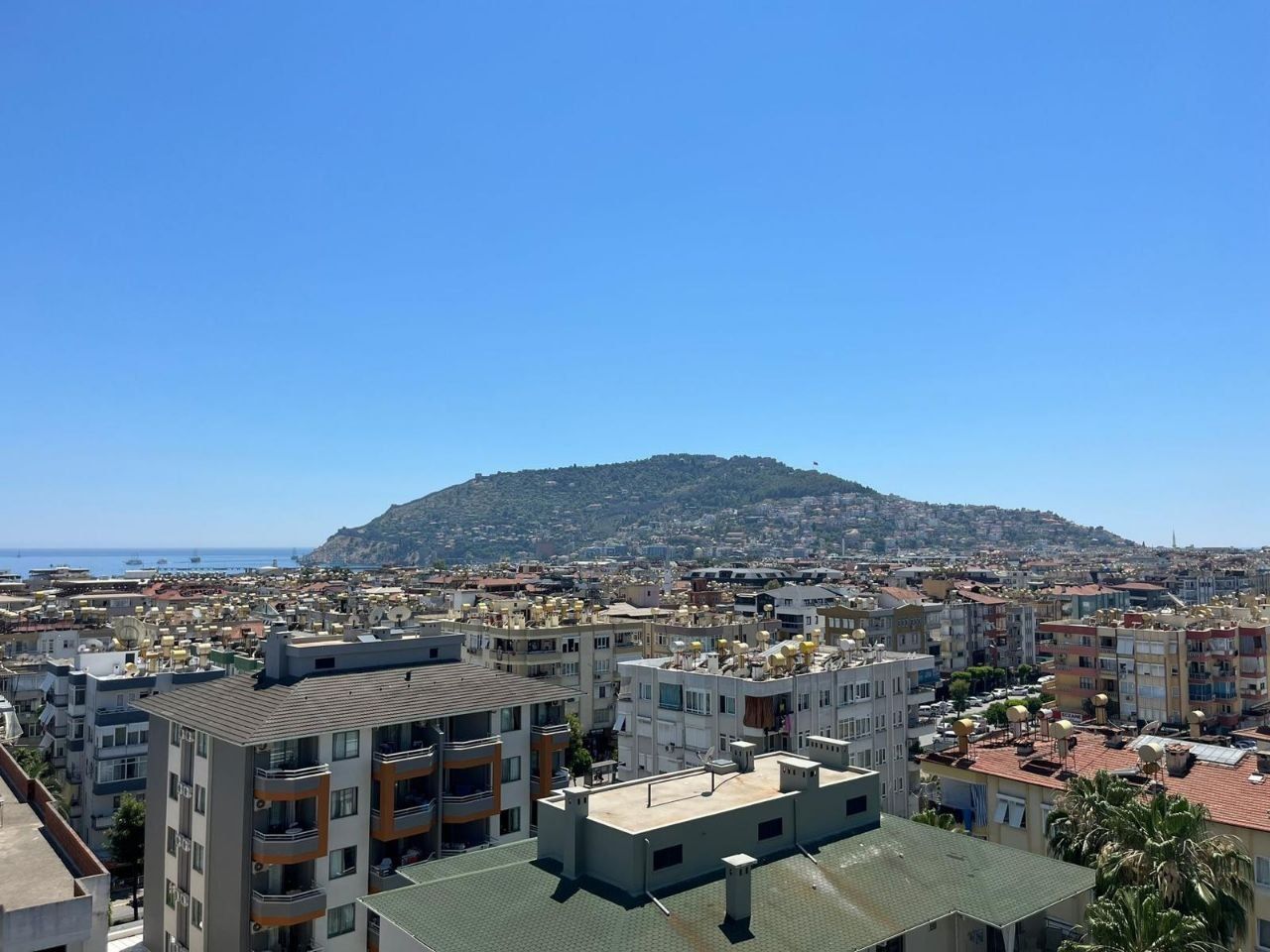 Квартира Центр Алании Гюллер Пинары ЖК класса люкс Т16 
Alanya
Гюллер