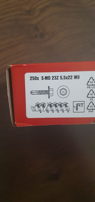 Hilti 5,5x22  Samowiercące wkręty do połączeń blach poszycia dachu na