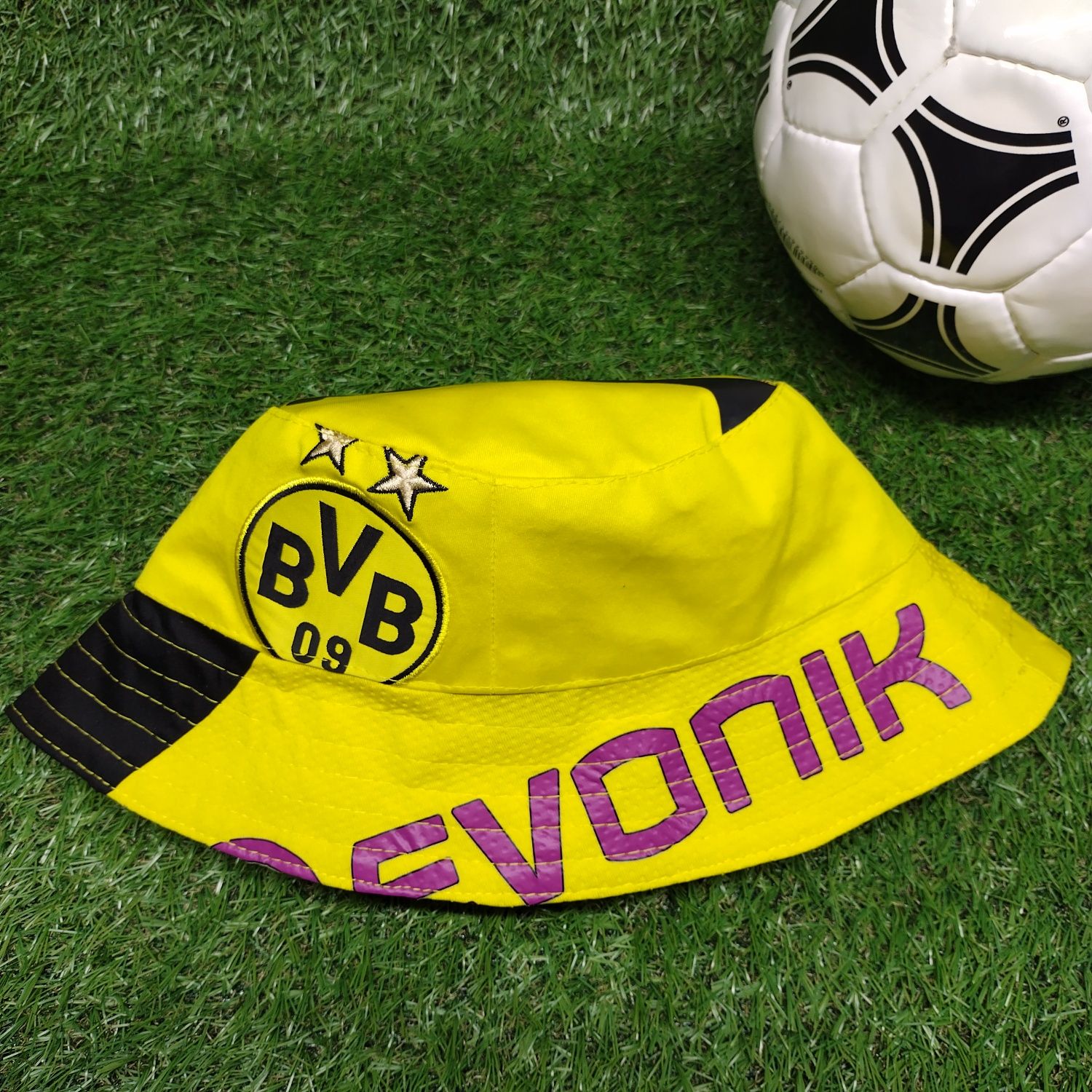 Czapka buckethats Borussia Dortmund