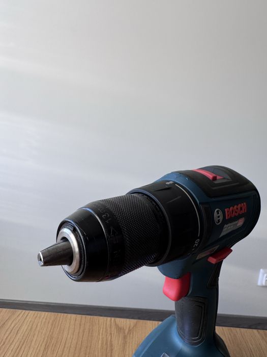 Шуруповерт Bosch GSR-18V-50,повний комплект