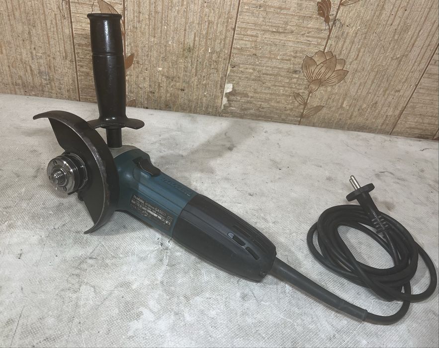 Болгарка → Makita GA5030 на 720 Вт. | 2019 р.
