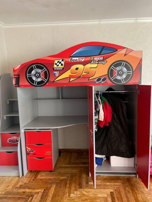 Ліжко машина, меблі в дитячу кімнату, кровать детская