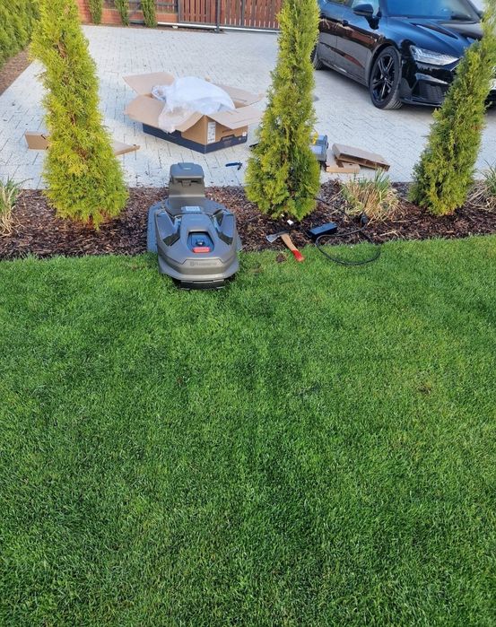 Instalacja robotów koszących . Montaż robota koszącego . Dobór robota