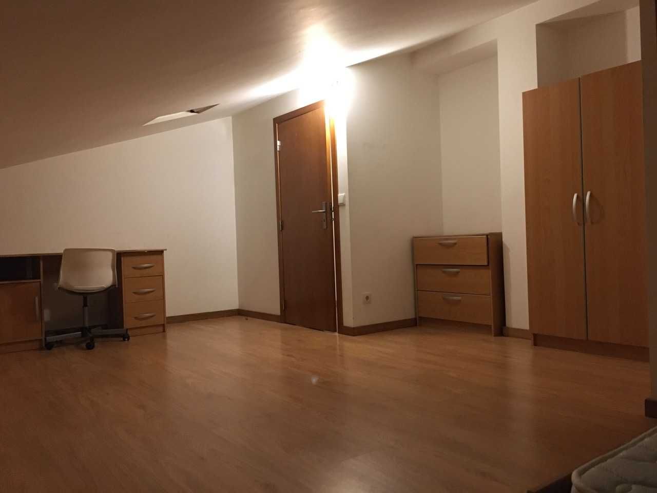 Arrenda quarto - WC privativa - Coimbra - S.Martinho do Bispo