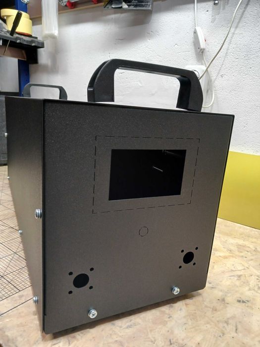 Новинка! Легкий корпус LiFePO4 фактор 8x280/304/310/314Aч та 16х105 Ач