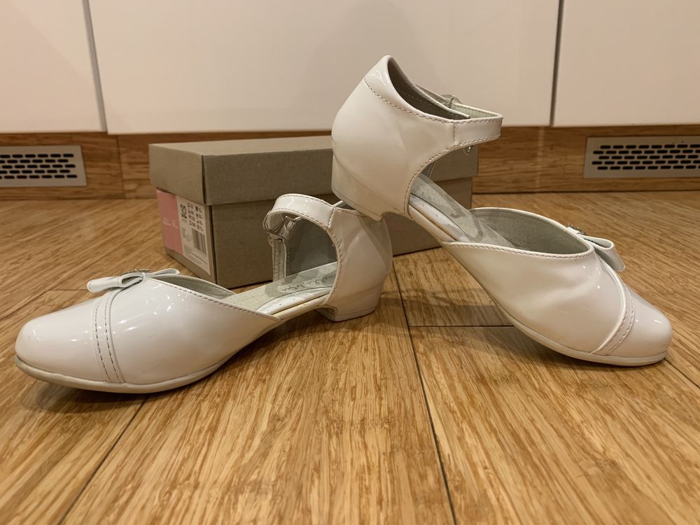 Buty komunijne r. 32 dziewczynka Białe, obcas