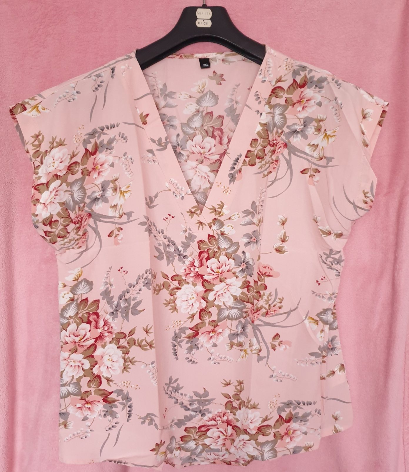 Letnia, różowa bluzka w kwiaty r.2XL