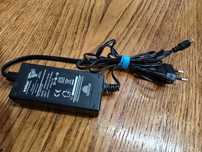 zasilacz  stabilizowany 12V WATTAC 2.3A cyfrowy polsat