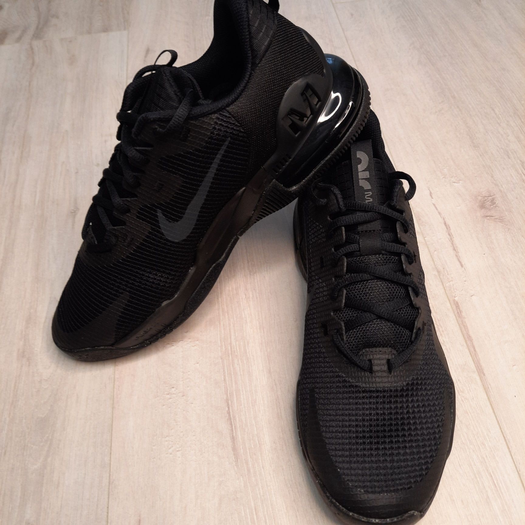 Чоловічі кросівки для тренувань Nike Air Max Alpha Trainer 5 DM0829-01