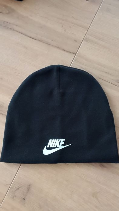 Czapka zimowa męska z polarem w środku kolor czarny nowa