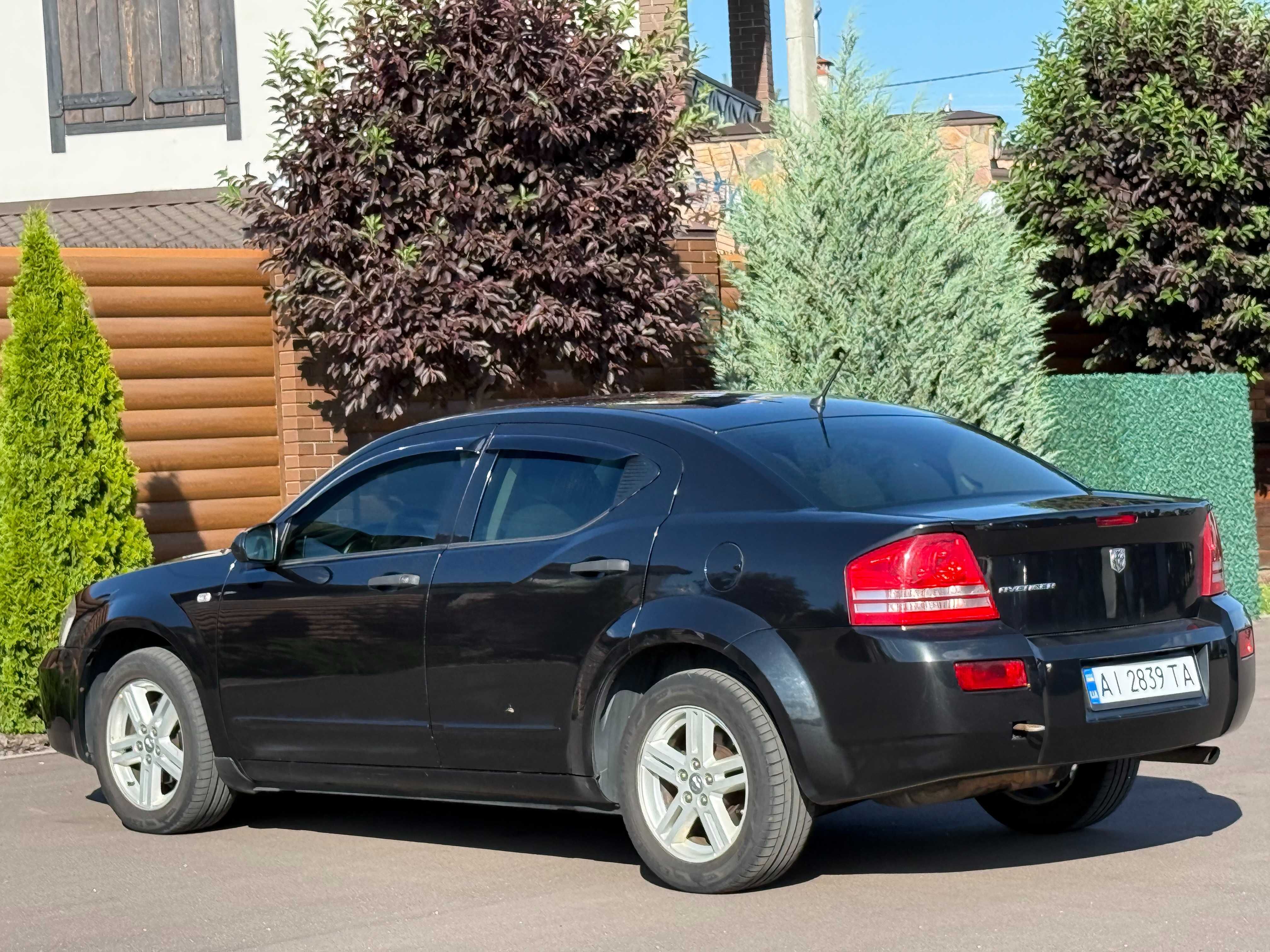 Dodge avenger 2008 2.0 Гарний стан