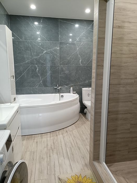 Шикарний будинок з ремонтом для сім'ї