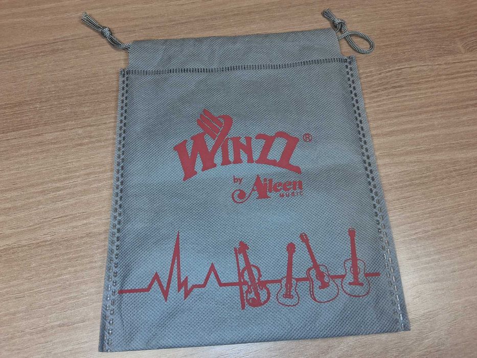 N080 Woreczek Pokrowiec Akcesoria Struny Nuty Winzz Aileen Music