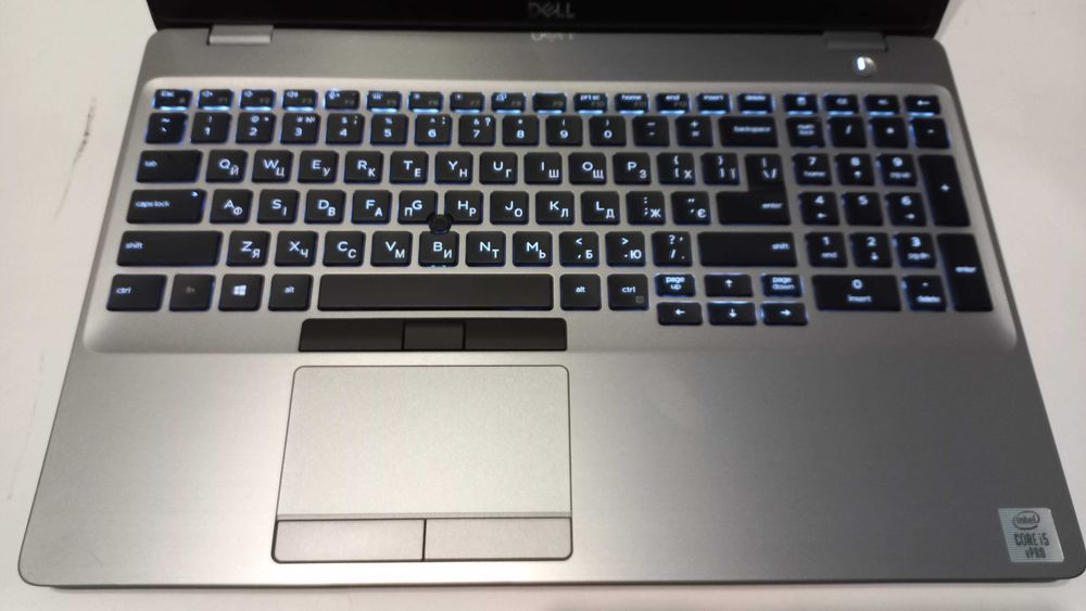 Dell Precision 3551/i5-10400H/FHD IPS/16 DDR4/512 nvme/Quadro P620 4Gb